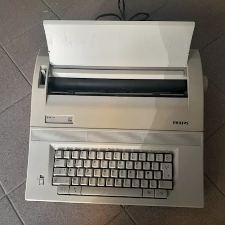 Macchina da scrivere portatile elettrica Philips Mod. VW 2140