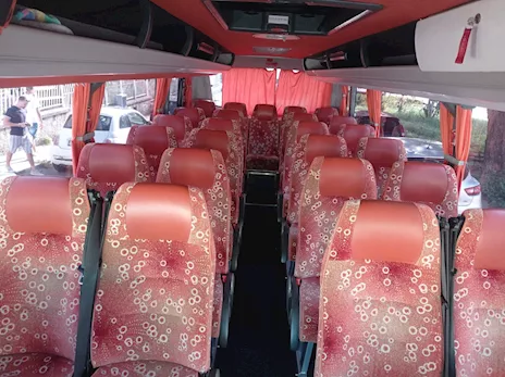 BELUGA Mercedes.27 posti - Euro 4 Anno 2007 Km 650000 - Anteprima 4