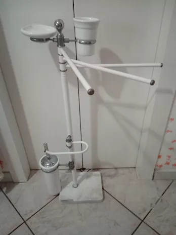 Piantana portasciugamani completa con
