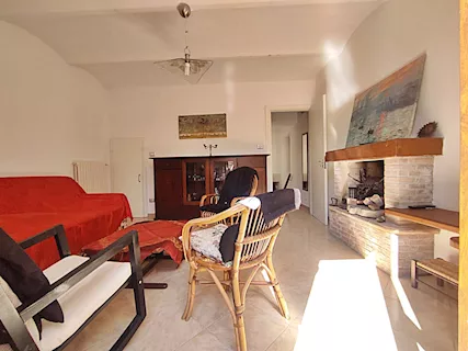 Imm. La Rupe - Rif. 295 - casa e magazzino a Castel Viscardo