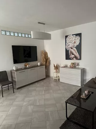 Appartamento trilocale con terrazzo