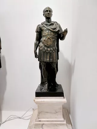 Giulio Cesare loricato