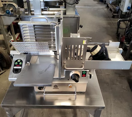 Taglierina affettatrice automatica Graef VA-400