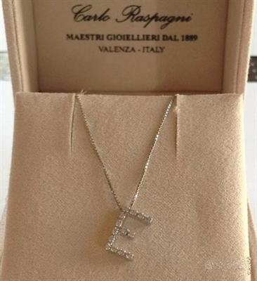 Collana oro 18kt. e diamanti lettera E