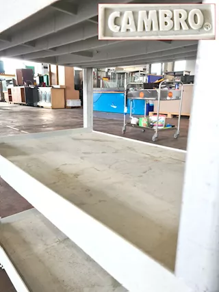 Carrello portavivande a 3 ripiani usato, marca Cambro - Foto 2