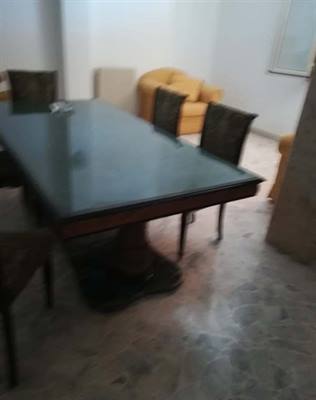 Antico Tavolo con 6 Sedie