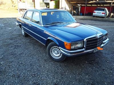 Mercedes 450 del v8