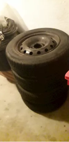 Gomme auto