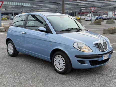 Lancia Ypsilon anno 2004