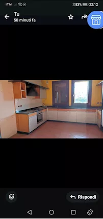 Cucina VALCUCINE con piano in marmo granito