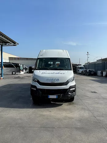 Scuolabus Iveco Daily Anno 2019 Km 78000 Euro 6, in ottime condizioni - Foto 3
