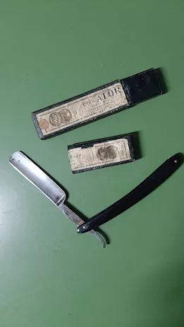 Rasoio a mano libera