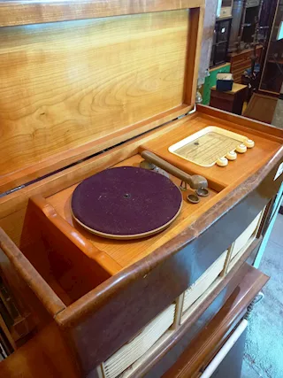 Radio con Giradischi Vintage - 24181