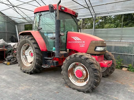 Trattore agricolo McCORMICK 105