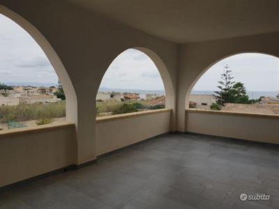 Triscina appartanvilla con venranda vista mare Bilocali - Foto 4