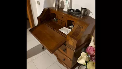 Console in noce