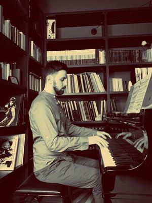 Lezioni di pianoforte, teoria e solfeggio, armonia, ecc
