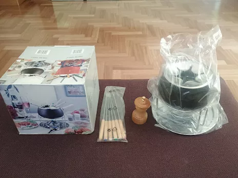 Servizio fonduta Benetton