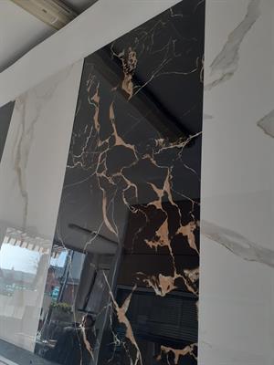 Piastrella in Gres Porcellanato Effetto Marmo