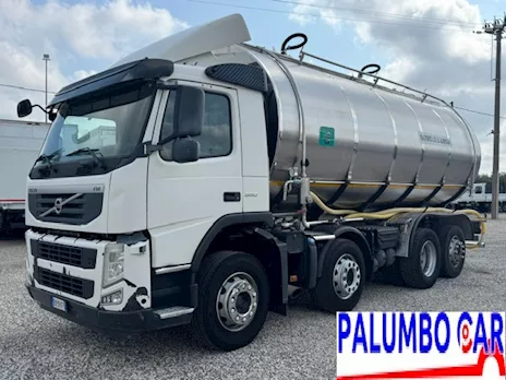 Volvo FM 380 ,4 assi, con cisterna