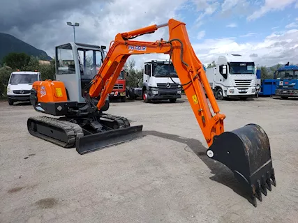 Miniescavatore usato HITACHI FH40-2