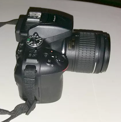 Reflex Marca Nikon d5300 + obiettivo 18-55mm - Foto 3