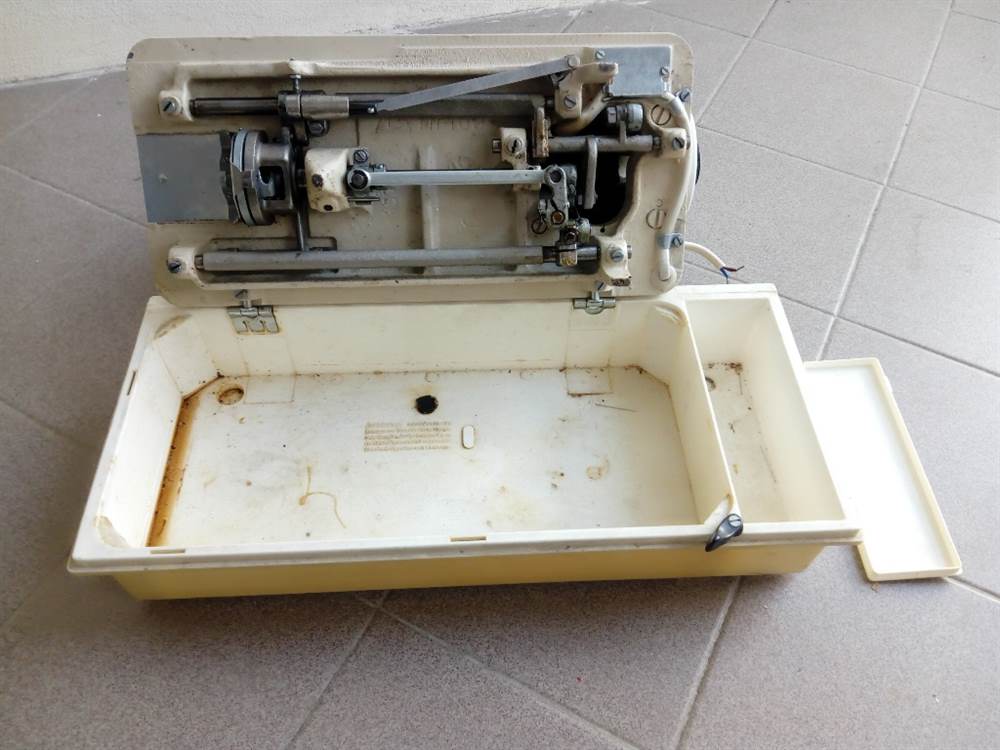Macchina da cucire Brllant da controllare manca pedale - Foto 6