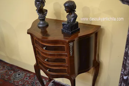 Tavolino-comodino a tre cassetti stile Luigi XV - Foto 5