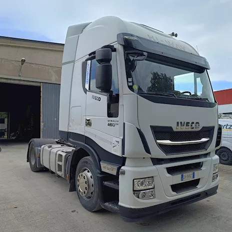 Trattore per semirimorchio Iveco Magirus Stralis Hi-way 460