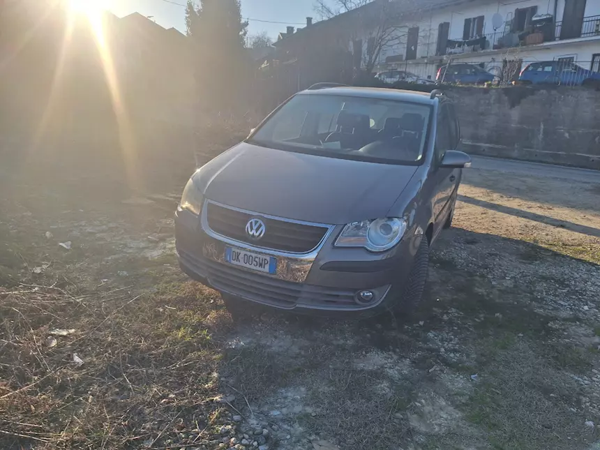 Volkswagen Modello Touran anno 2007 GPL Km 158000 Monovolume Manuale - Foto 2