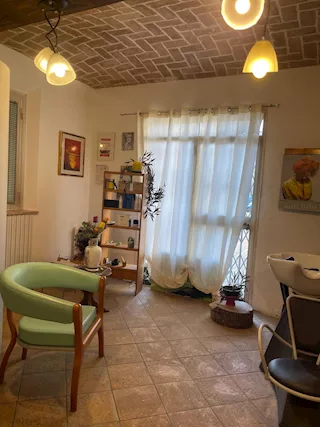 Cedesi attivita parrucchiera