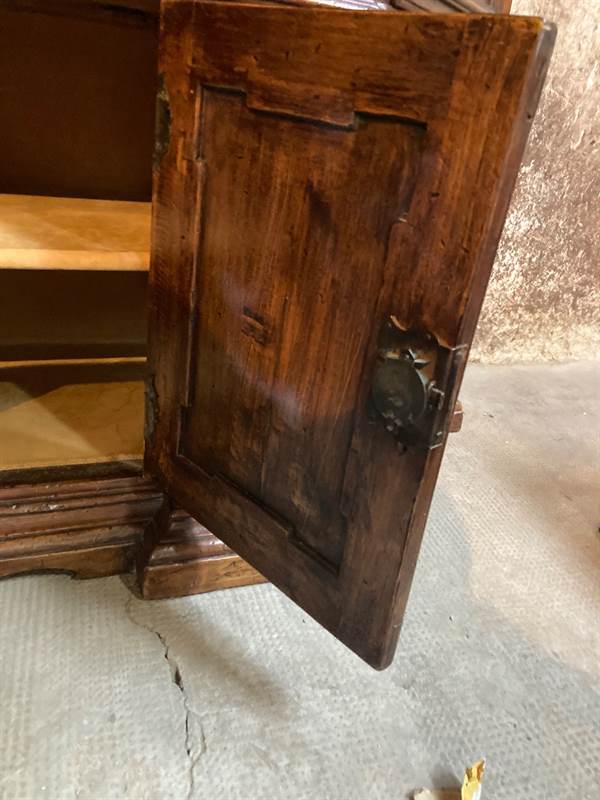 Doppio corpo in castagno ricostruito con materiale antico - Foto 3