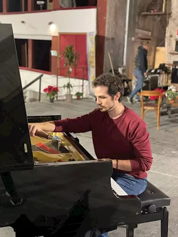 Accordatore e manutentore di pianoforti