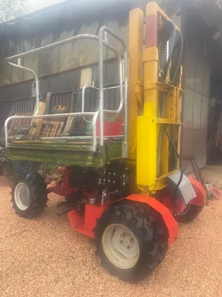 Muletto semovente con pedana apertura