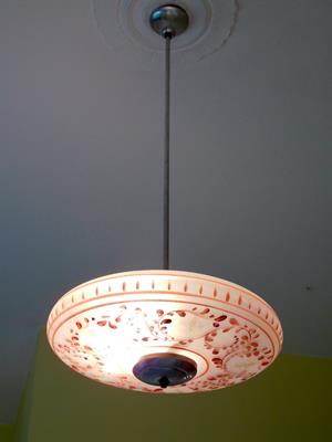 Lampadario anni 60 a disco volante.Dipinto a mano