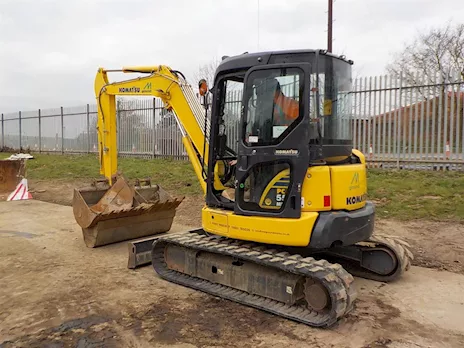 2012 Komatsu PC55MR-3 miniTipologia escavatore, ottimo stato - Anteprima 2