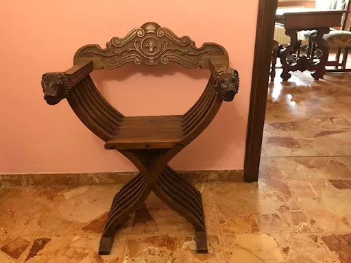 Antiche sedie savonarola, in legno massello - Anteprima 1
