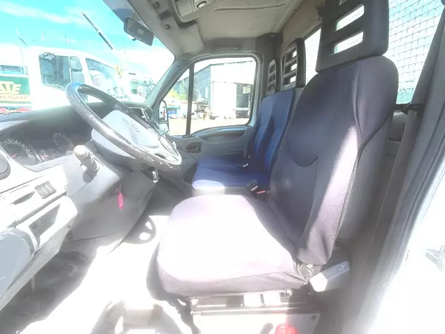 Foto 5Camion Marca Iveco Daily 35C12 ribaltabile Anno 2009 Km 206700