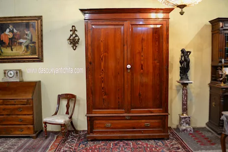 Antico armadio bifacciale toscano dei primi del 900