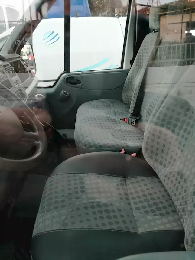 Foto 4 Ford Transit 7 posti doppia cabina Cassone Fisso Anno 2013, unico proprietario