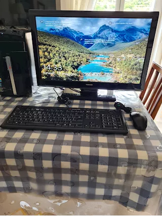 PC FISSO PACKARD BELL