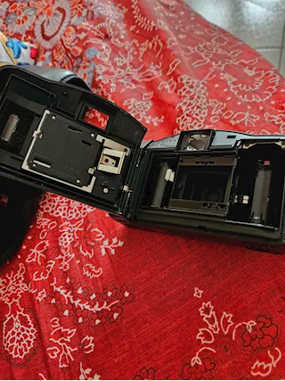 Macchina fotografica Pentax anni 90 PC 50 AF (20 Euro) - Foto 3