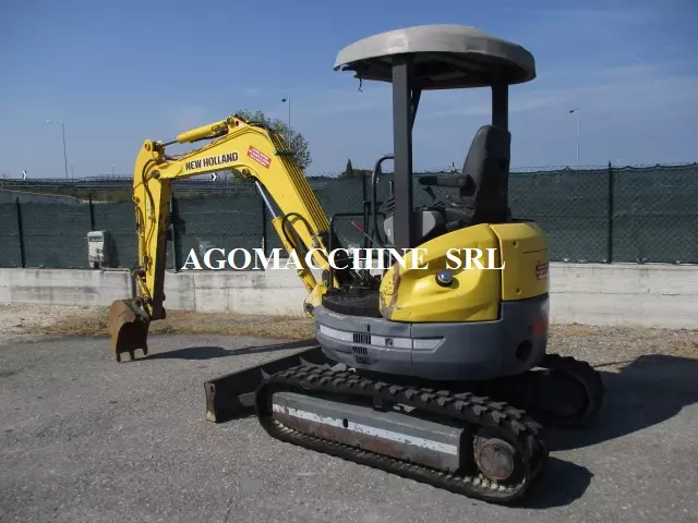 Foto 4New Holland E30.2SR Tipologia Escavatore