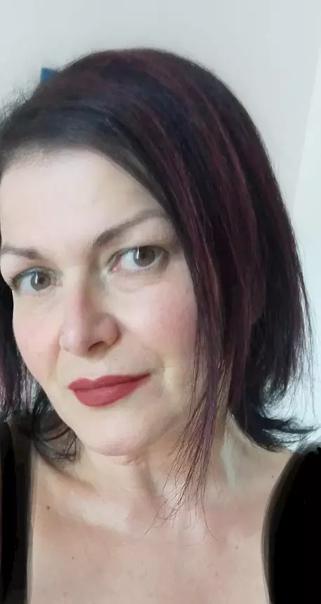 Colf badante baby-sitter e altro, tipo persiane