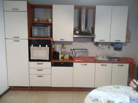Cucina lineare completa di elettrodomestici - Anteprima 5