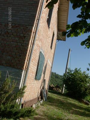 Serramazzoni – Casa singola grezza e terreno - Foto 2