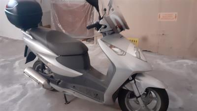 Scooter 150 Honda Dylan