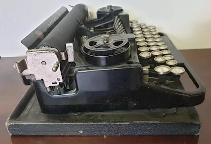 Macchina da scrivere UNDERWOOD - Foto 6