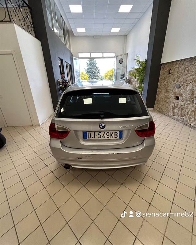 BMW 320D usata Diesel Manuale, ottime condizioni Crotone