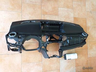 Cruscotto con airbag nuova Lancia Ypsilon 2017